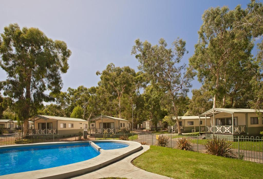 Crystal Brook Tourist Park Hotel Doncaster East Exterior photo